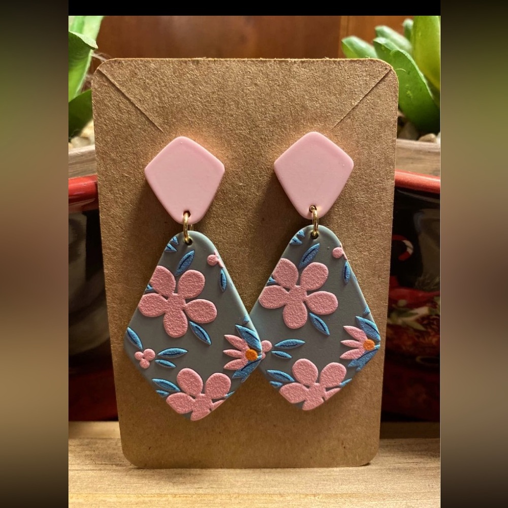 Floral Resin Earrings